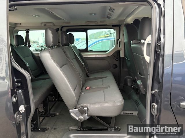 Fahrzeugabbildung Renault Trafic Combi Evolution dCi 150 EDC 9-Sitzer