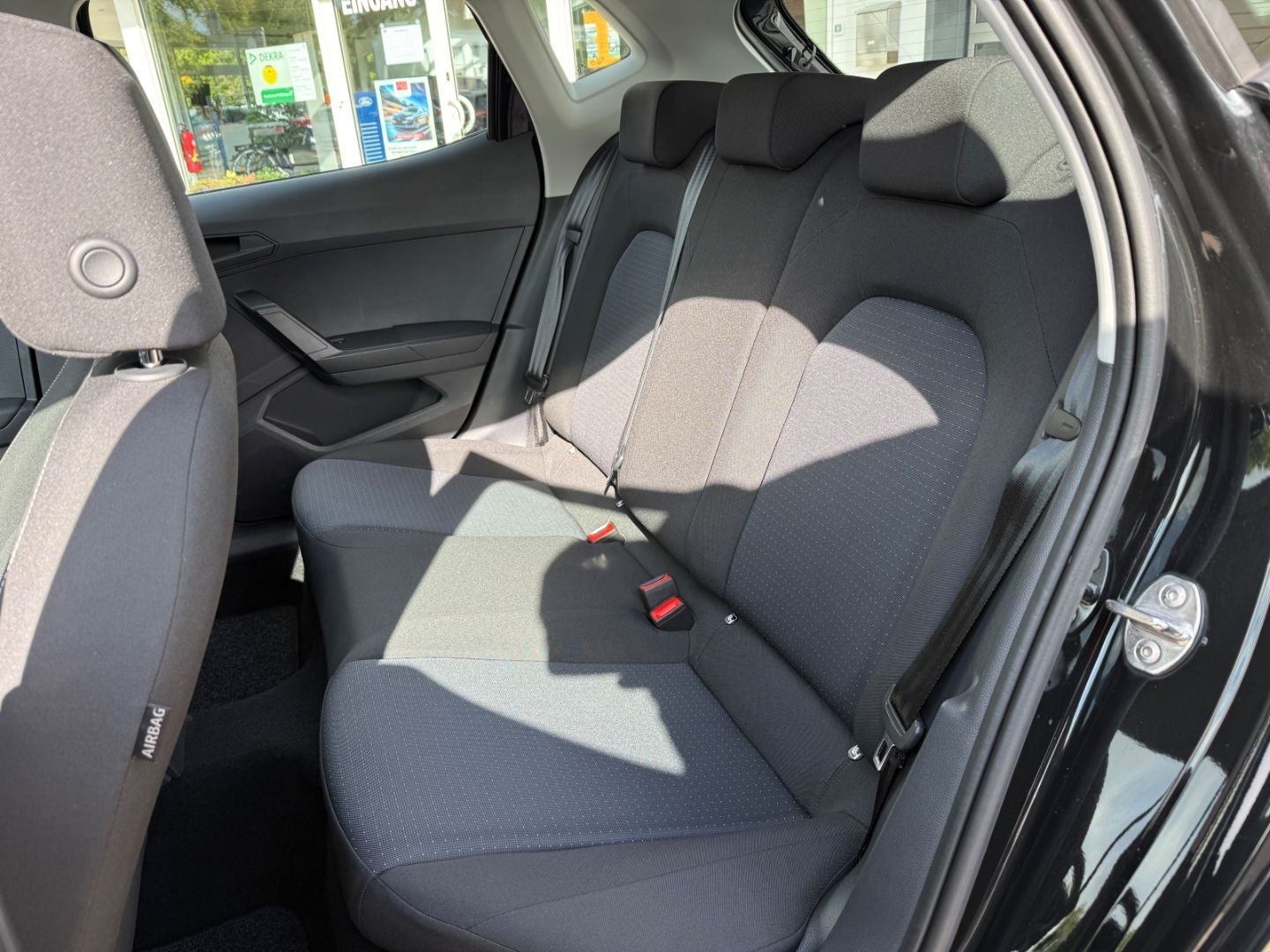 Fahrzeugabbildung SEAT Ibiza Style DigiCockpit LED CarPlay Klima Front