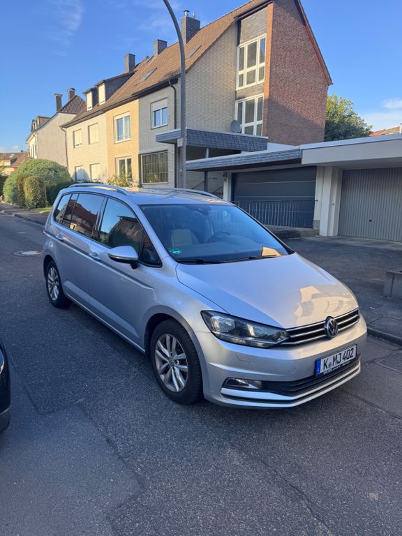 Image of Volkswagen Touran