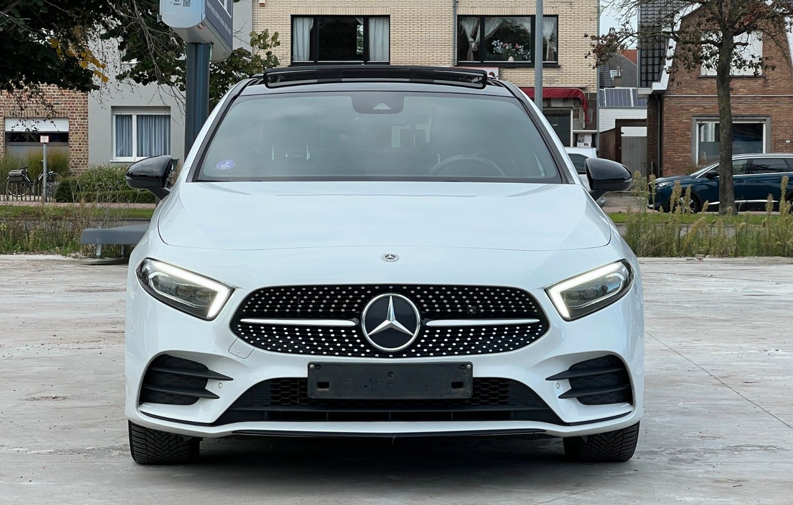 Mercedes-Benz A 250 A Limousine A 250 e PANO AMG 18.000+VAT imagem 2