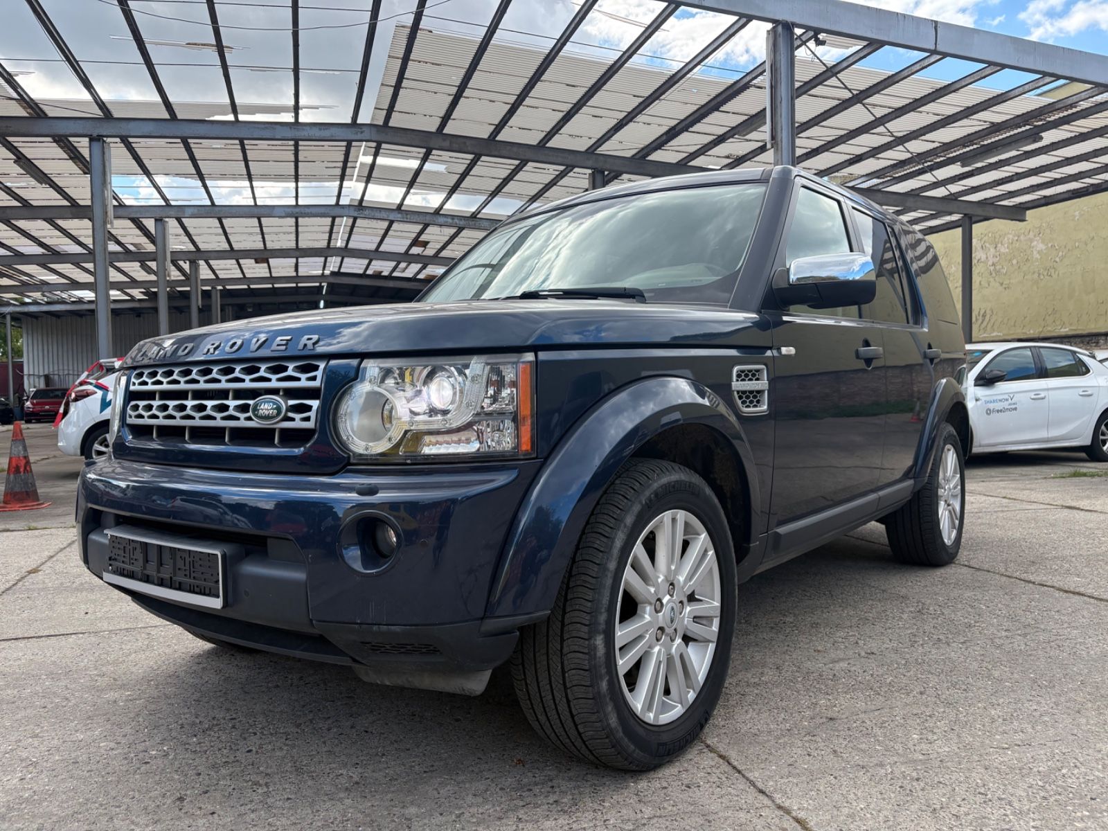 Land-Rover Discovery - 1