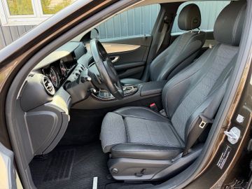 Mercedes E 200 - 7