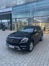 Mercedes-Benz ML 350 4MATIC - - Mercedes-Benz ML 350: 4matic