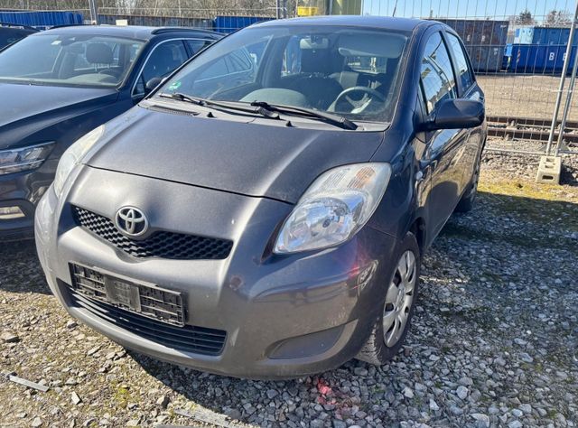 Toyota Yaris 1.0 VVT-i Cool