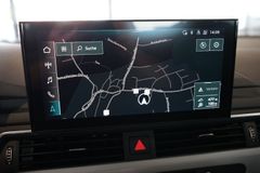 AUDI A4 Limousine 35 TDI S line | MMI Plus | AHK AUDI A4 Limousine 35 TDI S line | MMI Plus | AHK