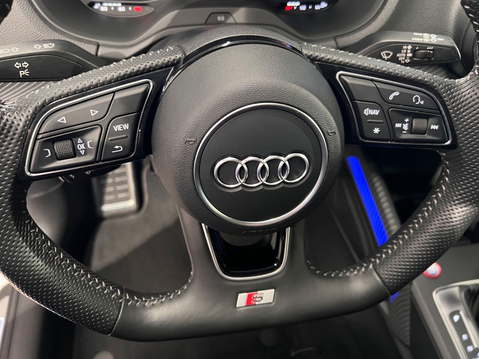 Audi SQ2 TFSI Stronic quattro sport PANO LED NAVI B&O foto 30