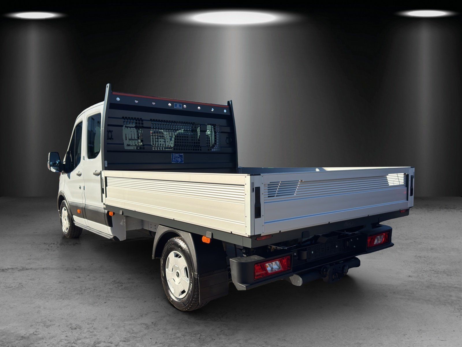 Fahrzeugabbildung Ford Transit Doka Pritsche 350 L3