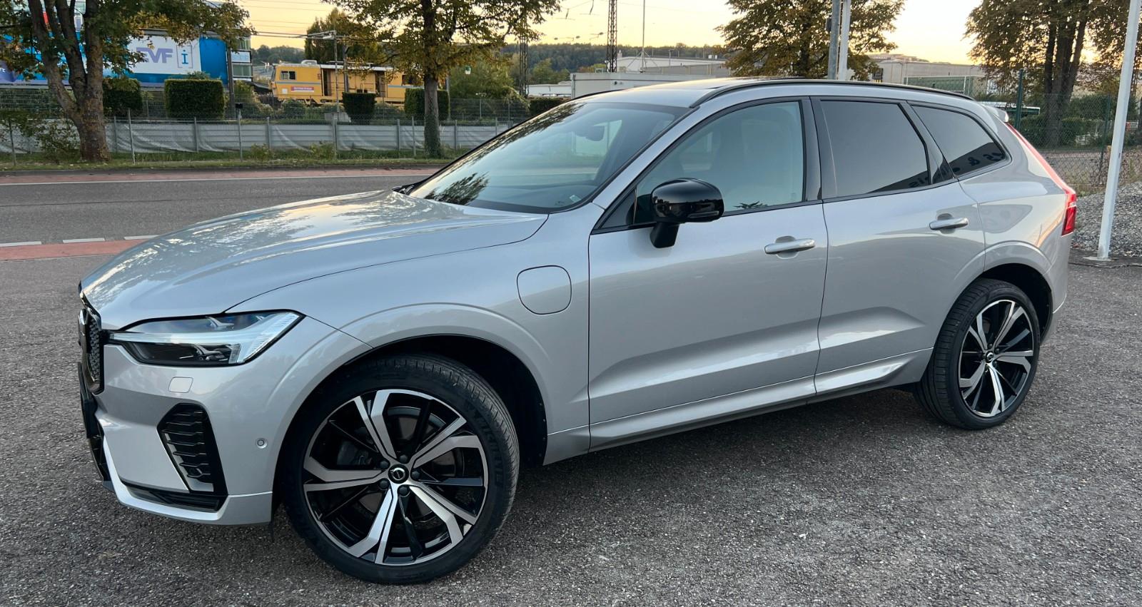 Volvo XC60 R-DESIGN, AWD,PANORAMIC