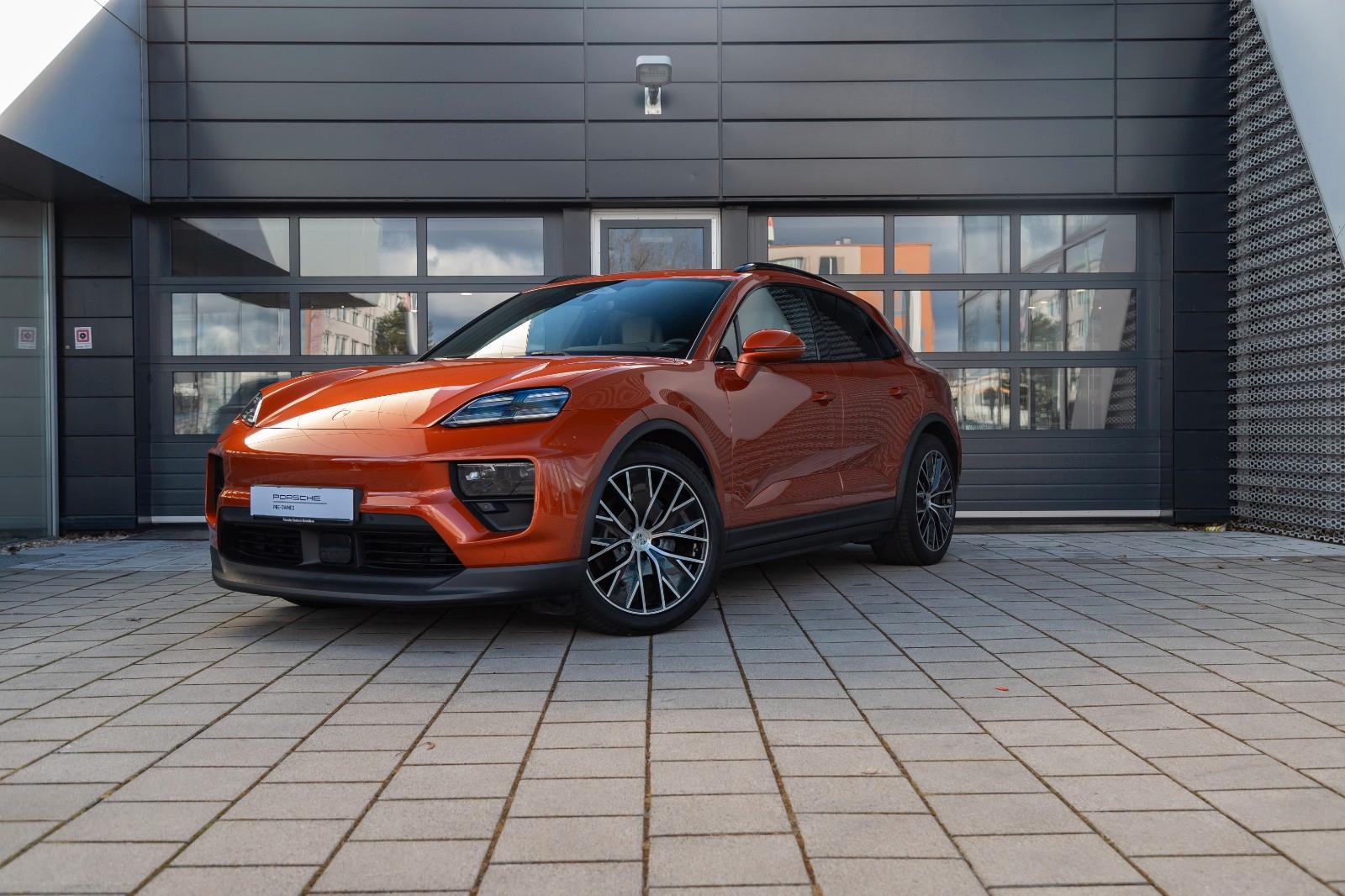 Porsche Macan Electric 4