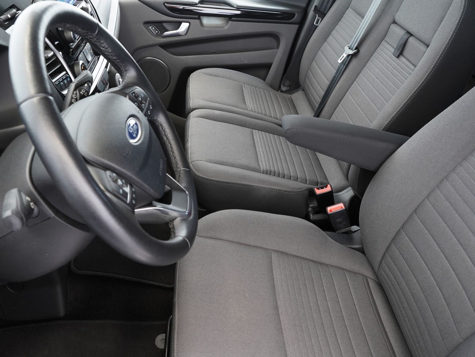 Fahrzeugabbildung Ford Tourneo Custom Kombi 2.0 TDCi 320 L1 Titanium X