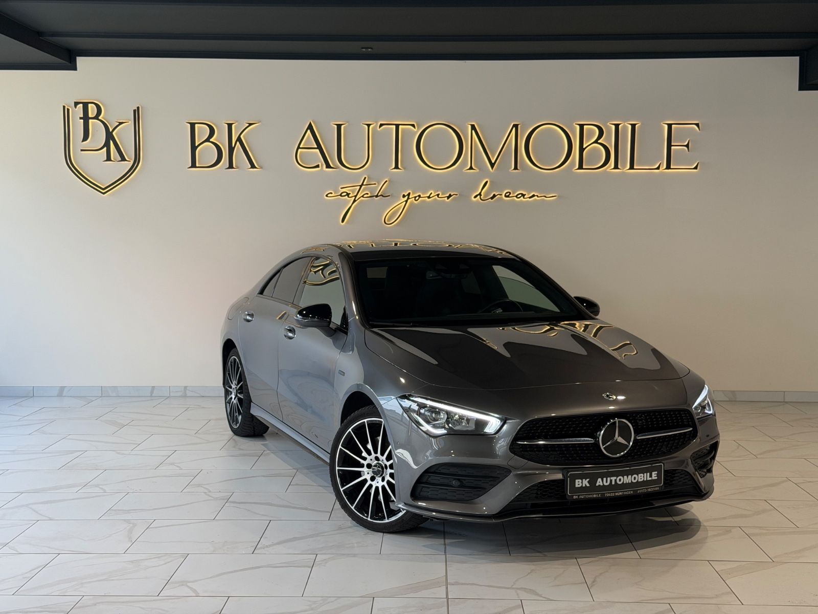 Mercedes-Benz CLA 250 AMG DISTRONIC Night CarPlay LED Ambiente