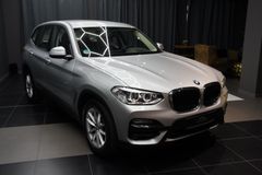 BMW X3 xDrive 20 d Advantage*AHK*KAMERA*HEADUP*LED BMW X3 xDrive 20 d Advantage*AHK*KAMERA*HEADUP*LED