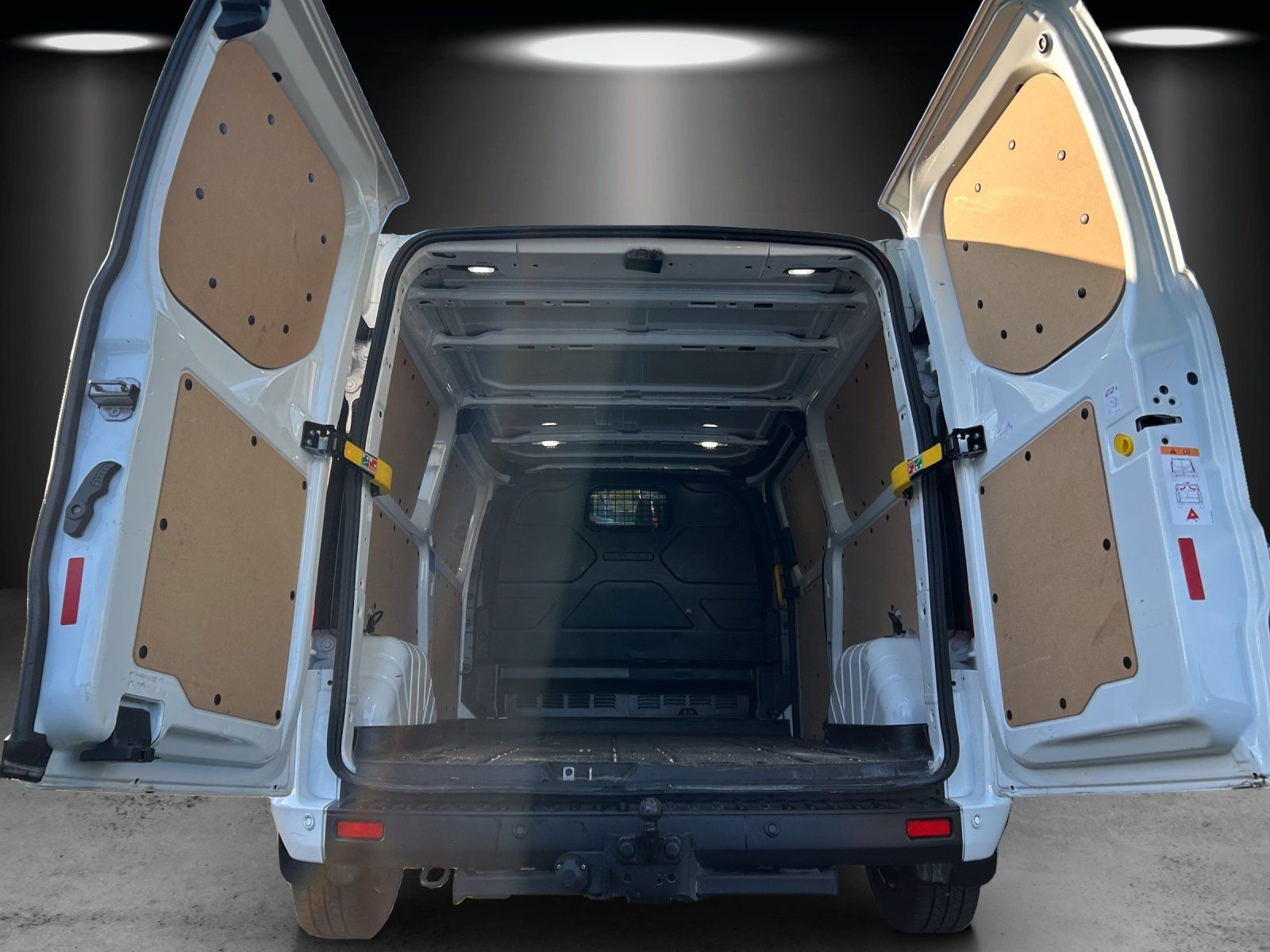 Fahrzeugabbildung Ford Transit Custom Kasten L2 Trend AHK Kamera GJR