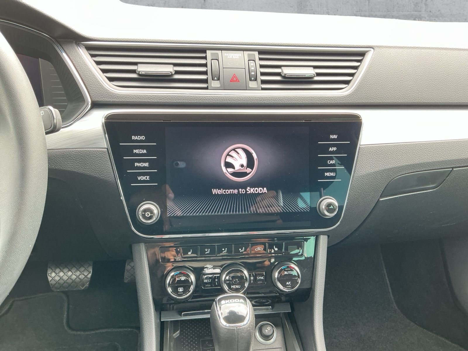 Skoda Superb - Bild 11