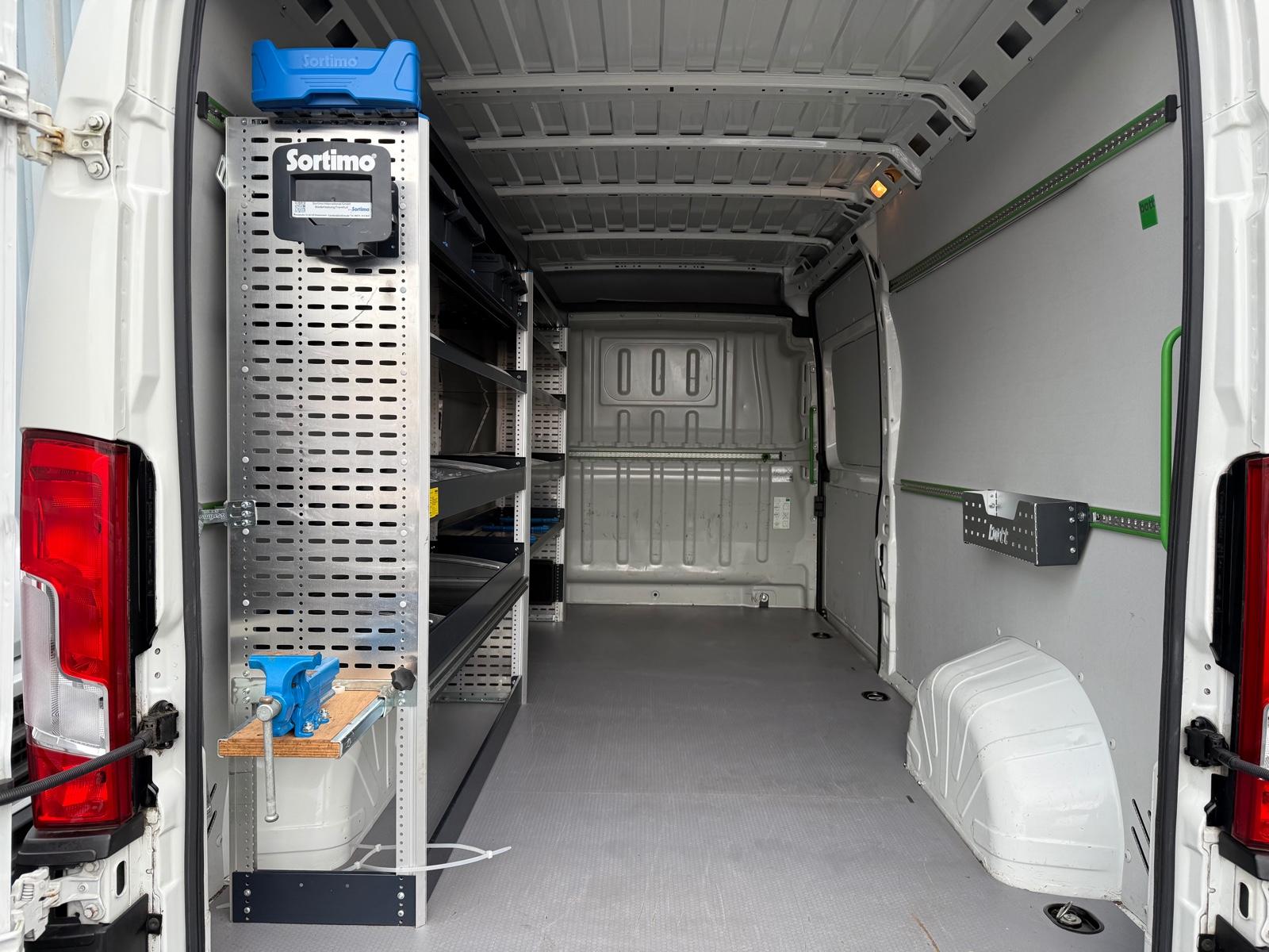 Peugeot Boxer  335 L3H2 Pro BlueHDi 140 S Sortimo Regal
