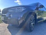 BMW X5 xDrive40d - - blaue BMW X5