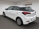 Hyundai i20 Classic erst 5000 KM / 1. Besitzer - Hyundai: I50