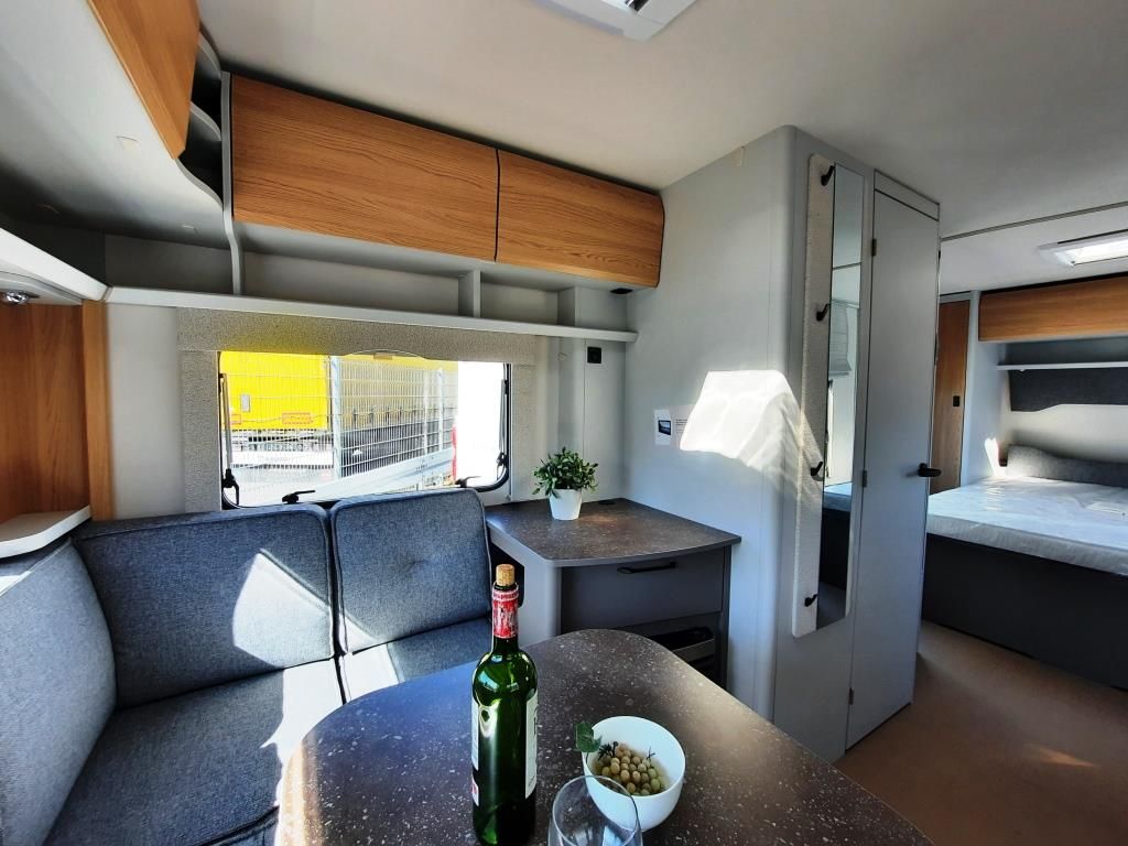 Fahrzeug Übersicht 9 Fahrzeugabbildung Bürstner B66 485 TS Verfüg./Sparen Sie 3.740,- €