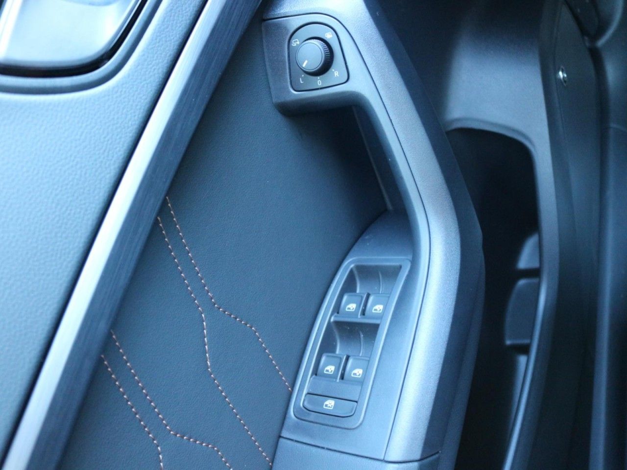 Fahrzeugabbildung CUPRA Ateca 2.0 TSI DSG 4Drive