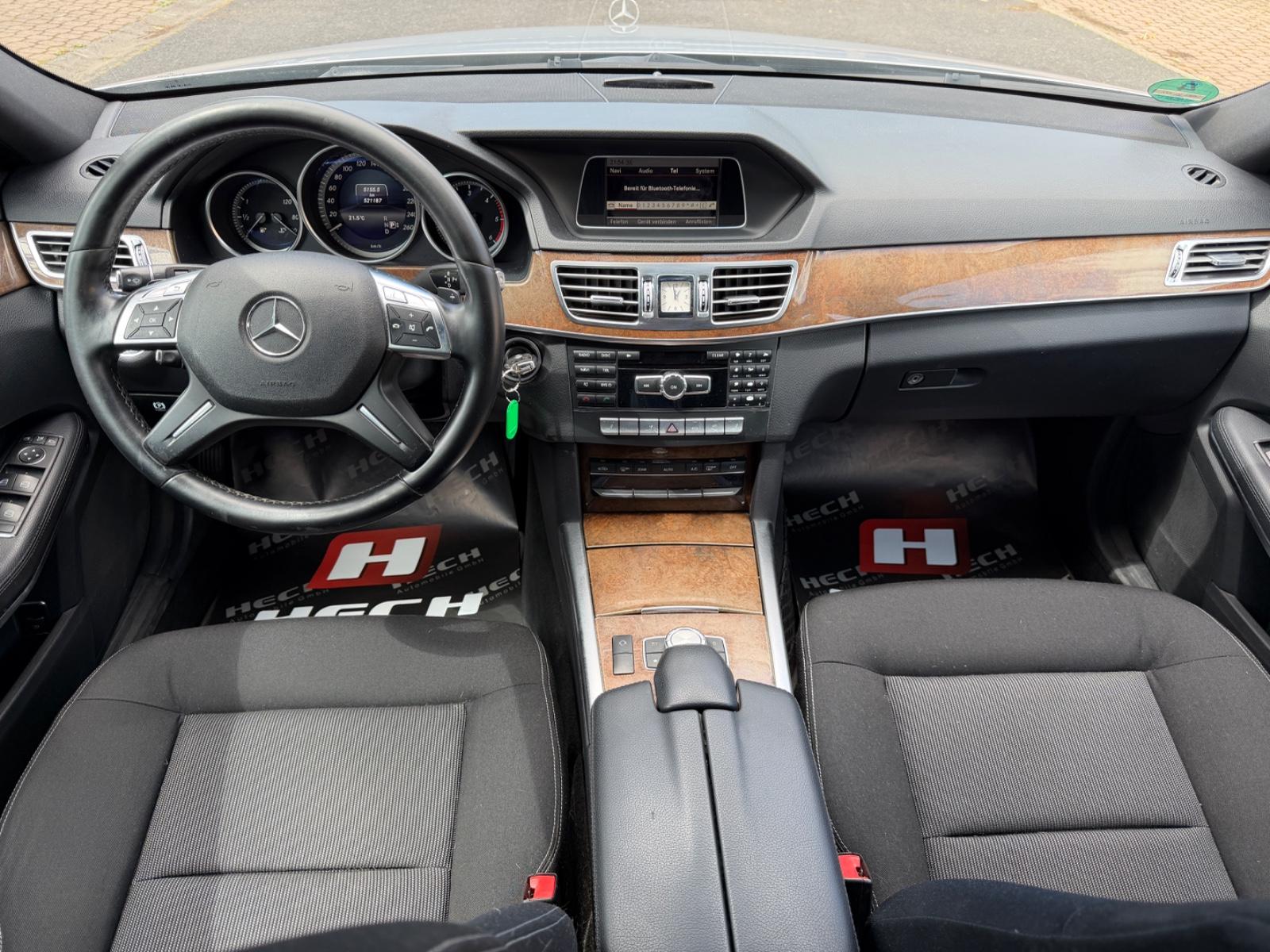 Mercedes-Benz E200 2013 — photo 16