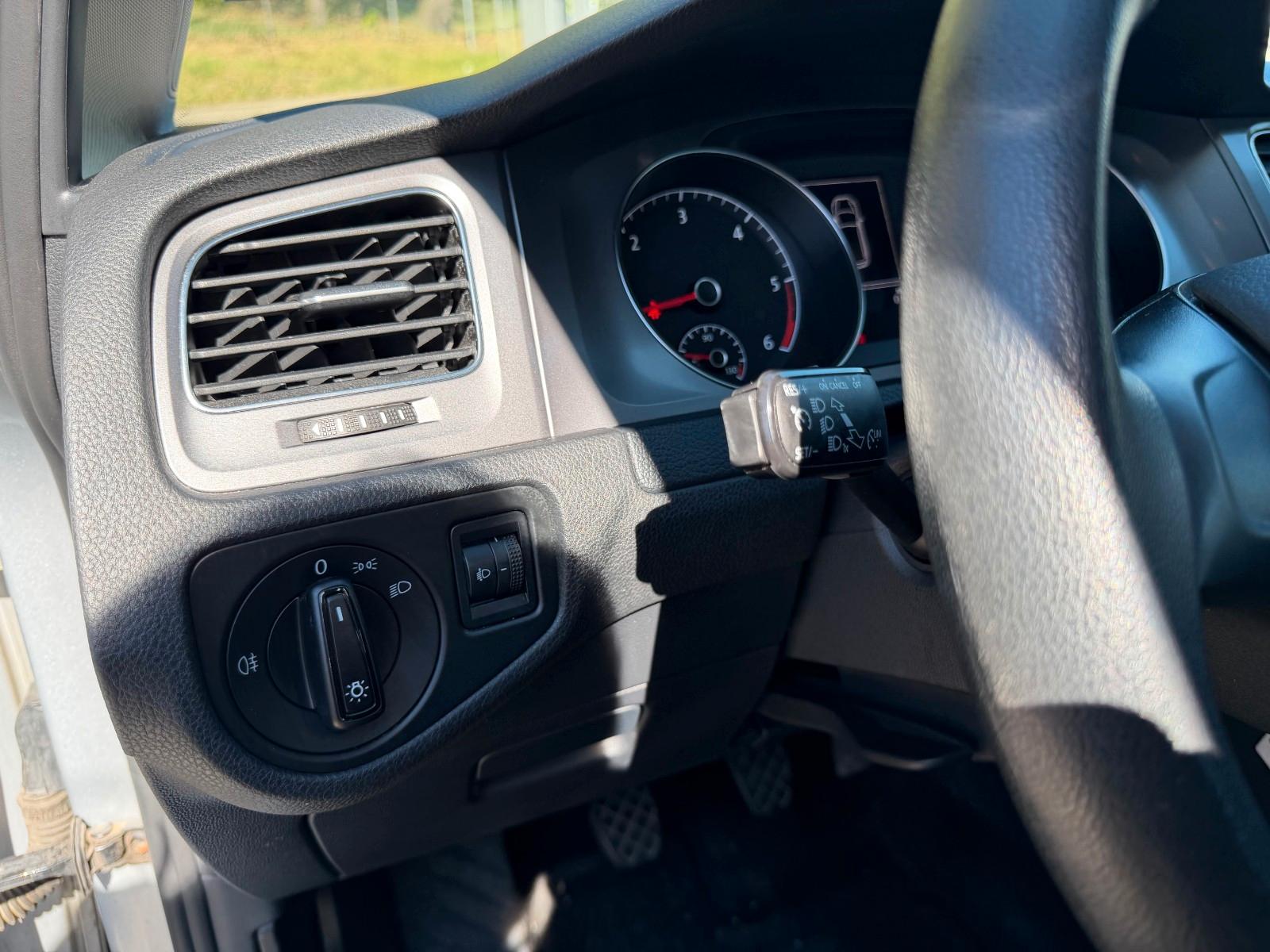 Volkswagen Golf 2013 — photo 17