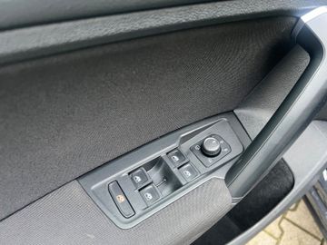 Volkswagen Tiguan - 10