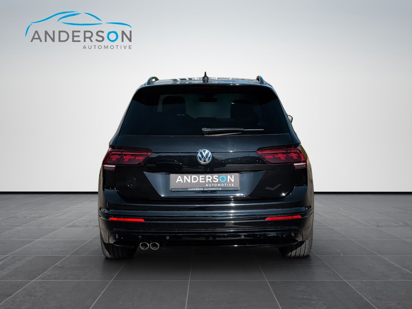 Fahrzeugabbildung Volkswagen TIGUAN 2.0 TDI R-LINE BLACKSTYLE HUD 19" AHK KAM