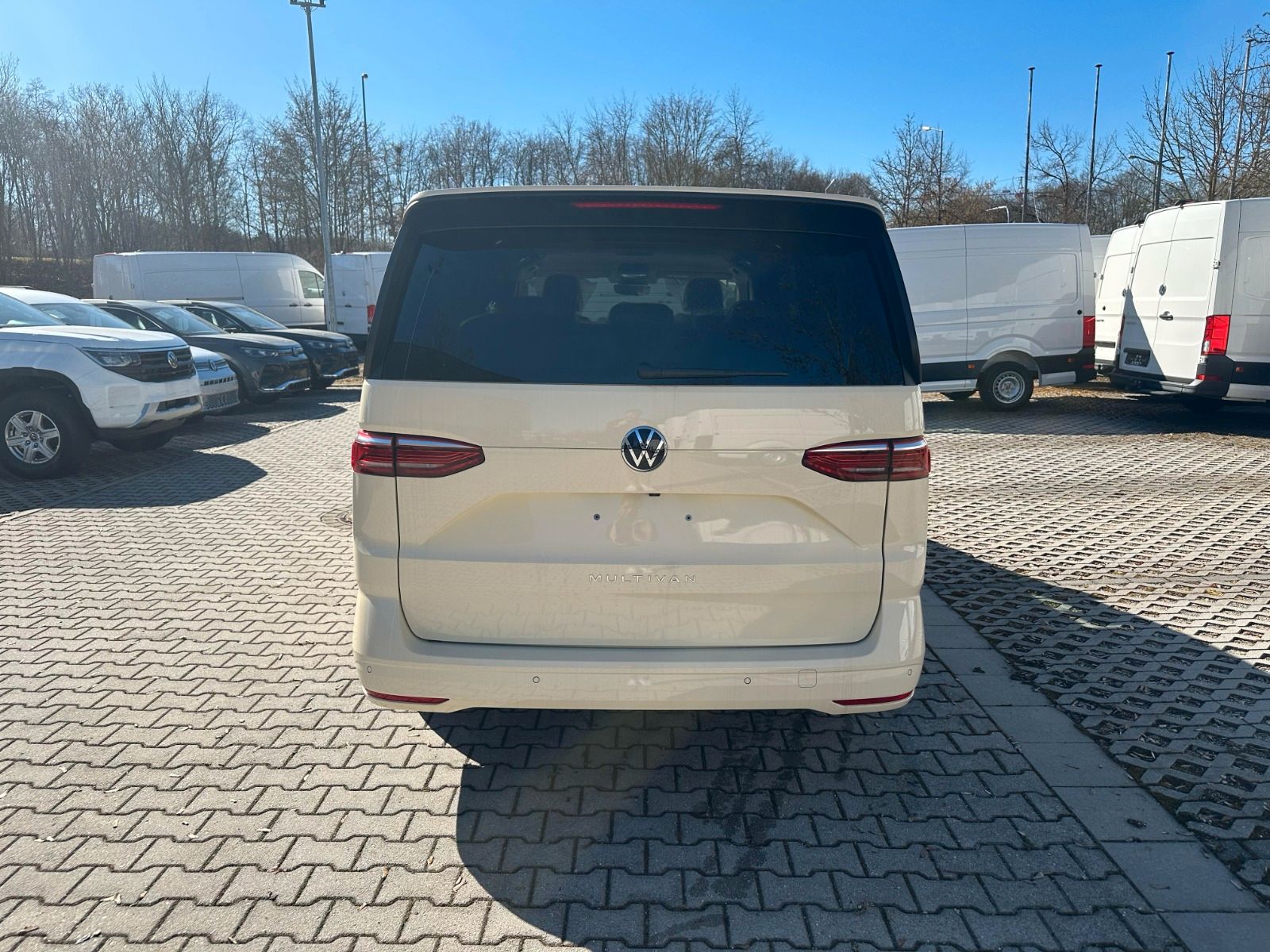 Volkswagen T7 Multivan - Bild 6
