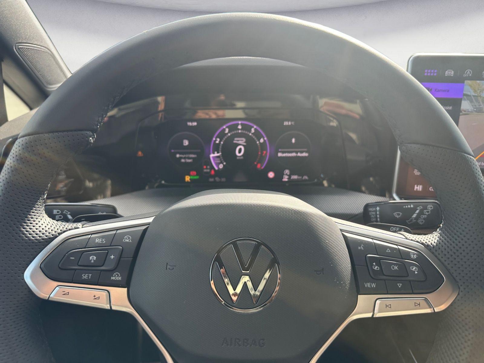 Volkswagen Golf 1.5 eTSI DSG R-Line BlackStyle AHK Navi HUD, миниатюра 10