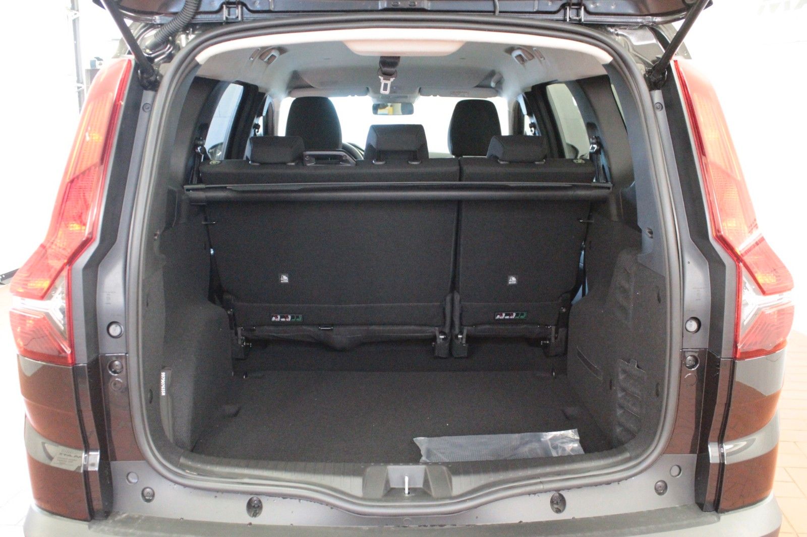 Fahrzeugabbildung Dacia Jogger Hybrid 140 Extreme 5-Sitzer #15223