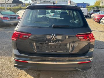 Volkswagen Tiguan - 5