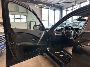 BMW 530 i Touring *Klima*Navi*Xenon*AHK*Freisprech*
