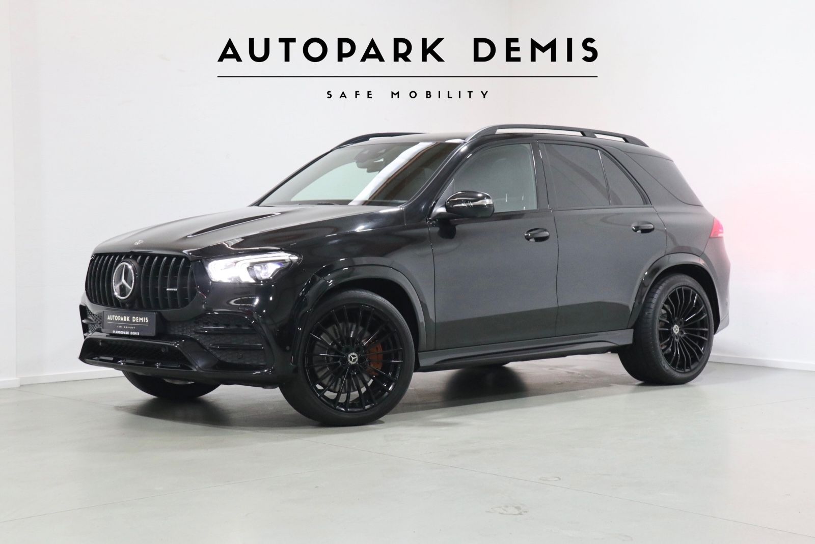 MERCEDES-BENZ GLE 53 AMG 4M+PANO-AHK-360-HUD-BURM-AIR-MULTIBEA