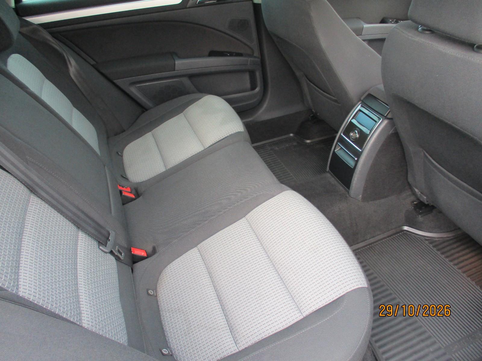 Skoda Superb 2013 — photo 8