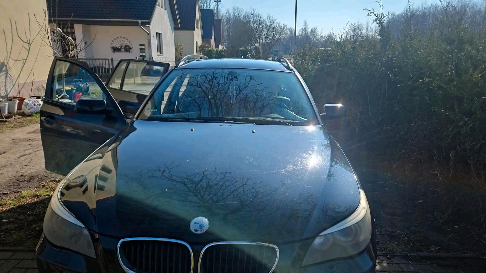 BMW 520 2004 — photo 15