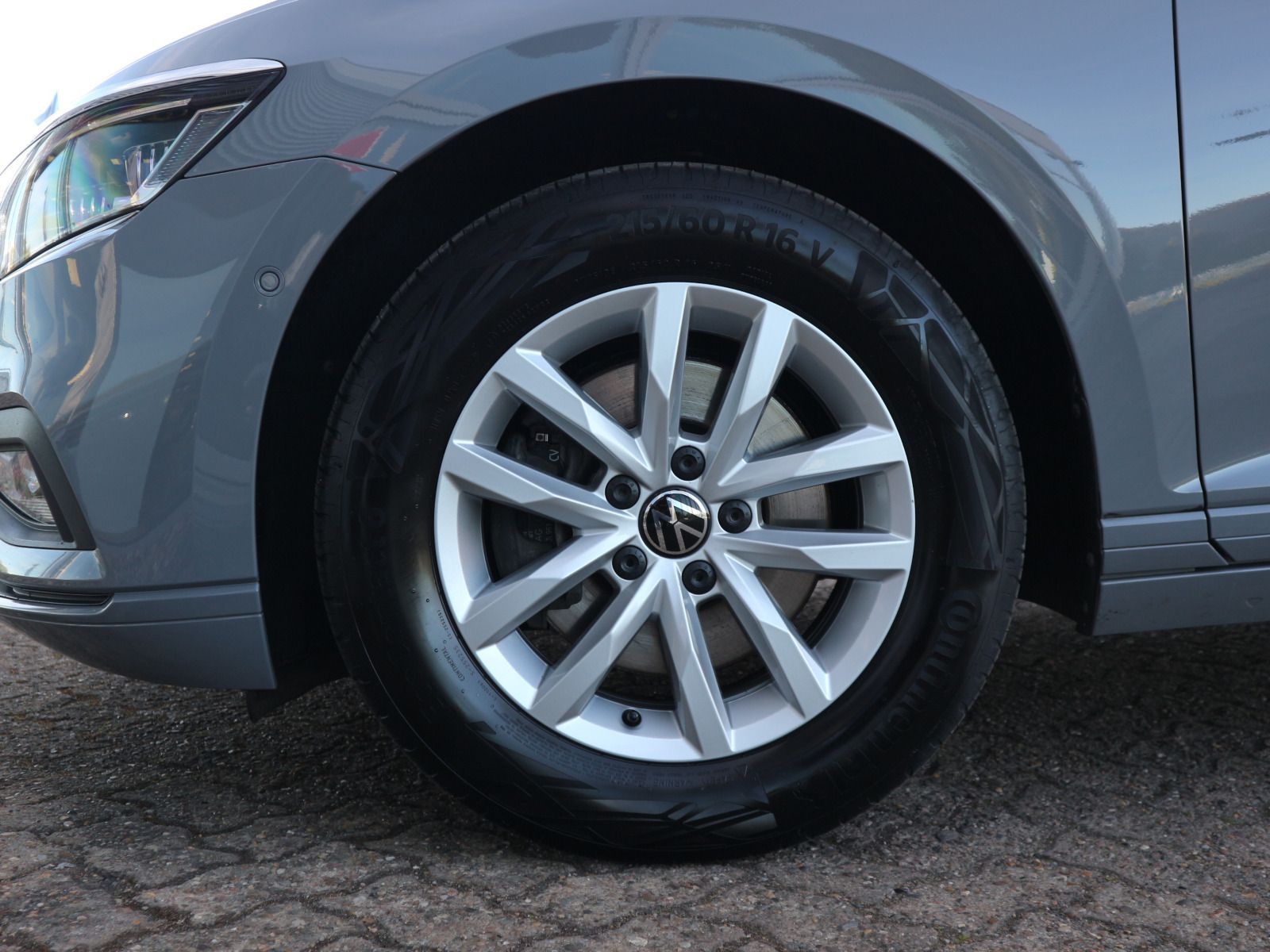 Volkswagen Passat Variant - Bild 15