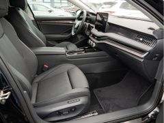 Foto Nummer 2: SKODA Superb