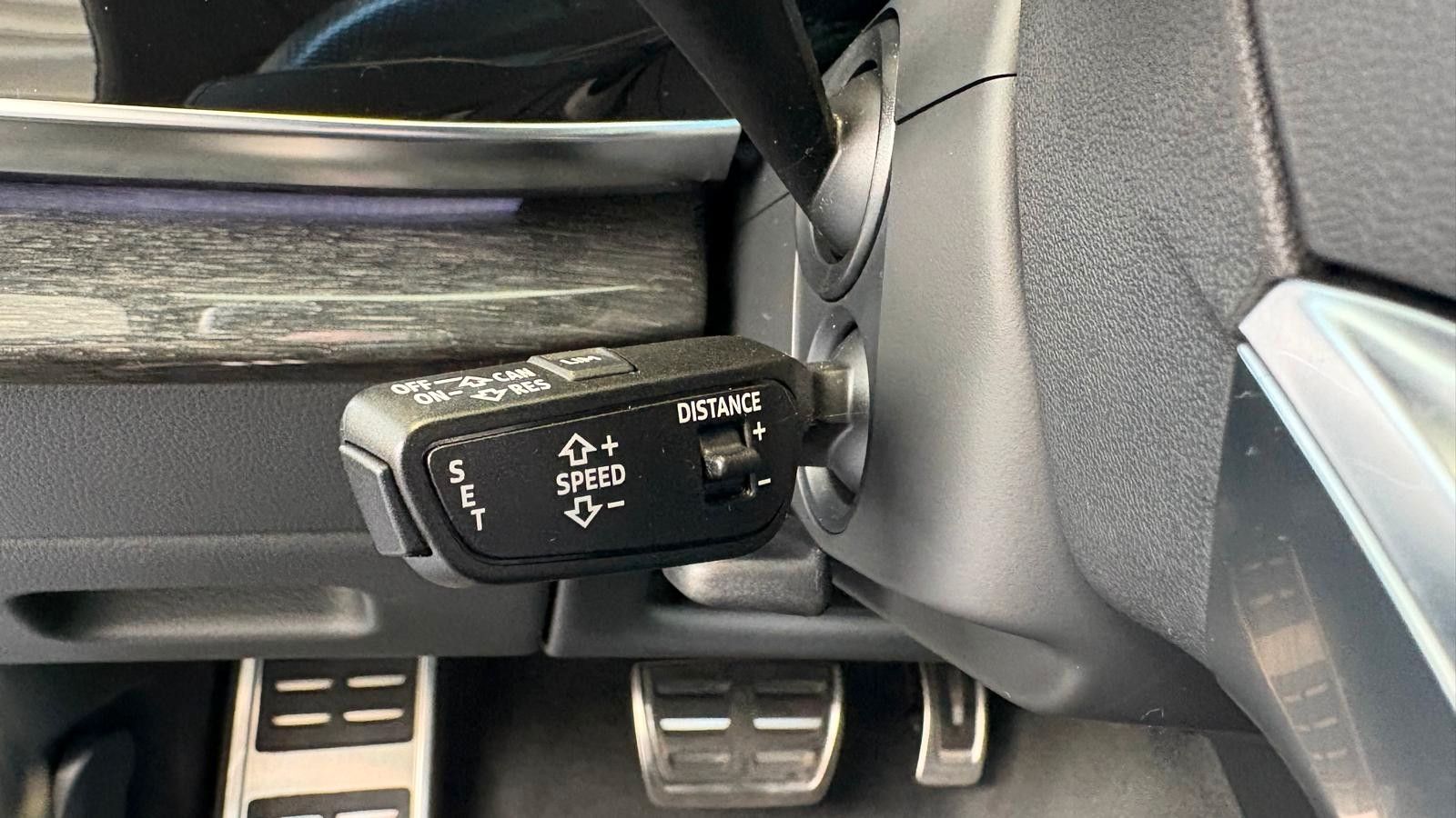 Fahrzeugabbildung Audi Q8 50 TDI s sitze raute, hud 22 zoll allradlenk