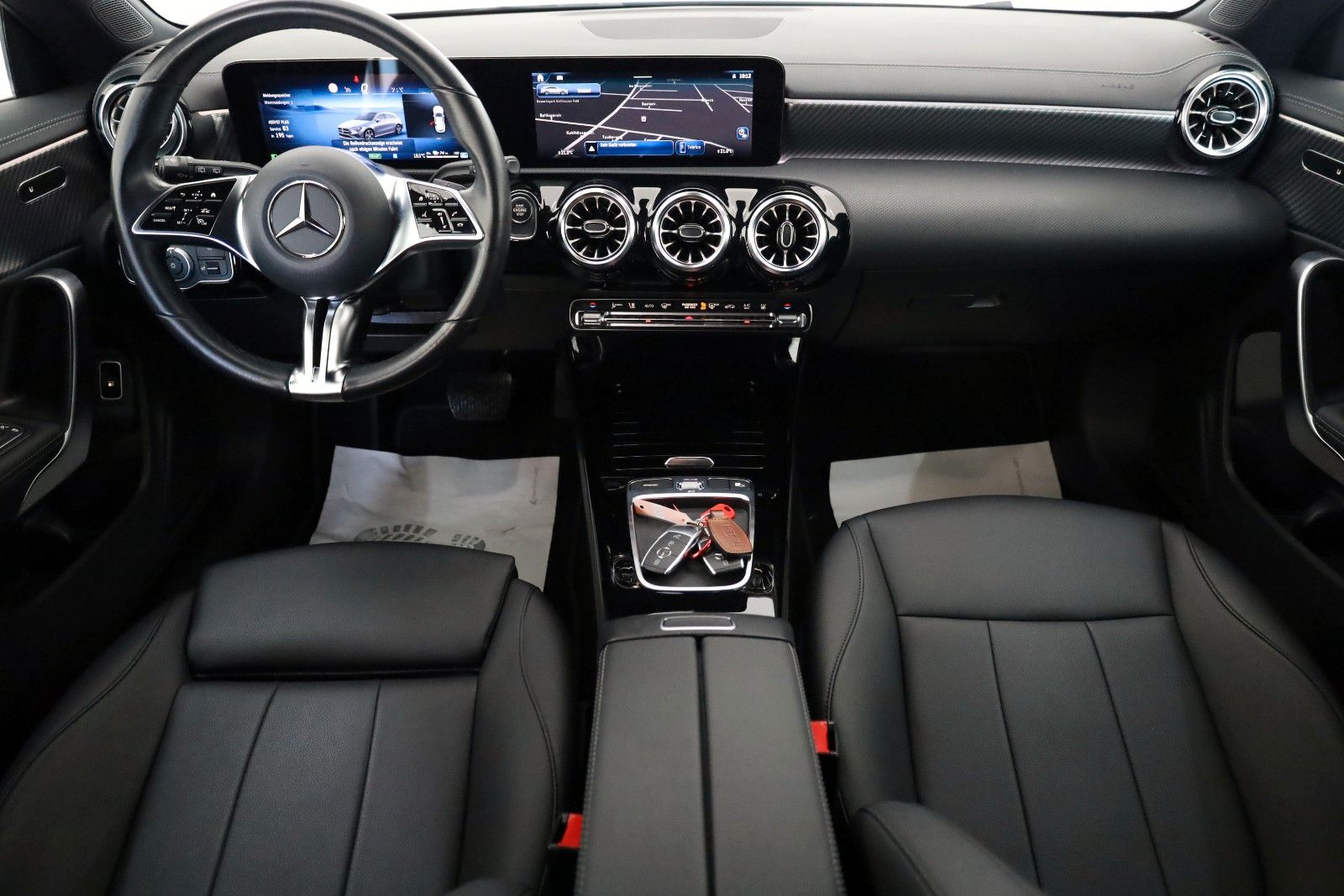 Fahrzeugabbildung Mercedes-Benz CLA 250 SB,Leder,Navi,LED,SH,Kamera,ACC,FACELIFT