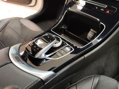 Fahrzeugabbildung Mercedes-Benz C 63 AMG (LED/NAVI/20-ZOLL/CARBON/ 1'HND 13 TKM!