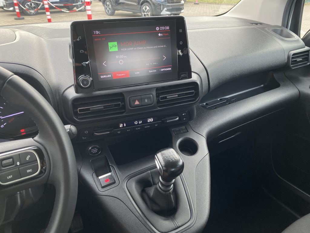 Fahrzeugabbildung Citroën Berlingo M PureTech 110 FEEL *Keyless*PDC*8Zoll*
