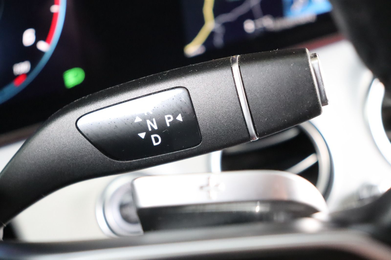 Fahrzeugabbildung Mercedes-Benz E 220 T d  * LED * DAB * Widescreen