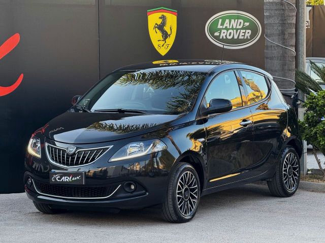 Autres Lancia Ypsilon 1.0 Firefly Hybrid Gold Plus 70CV