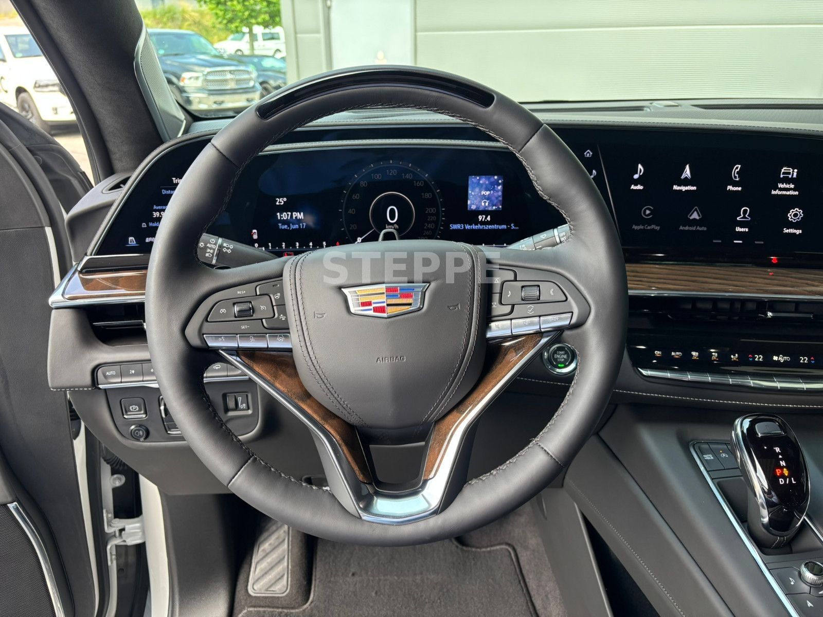 Cadillac Escalade 6.2 V8 Sport Platinum EU-Navi Luftfed.