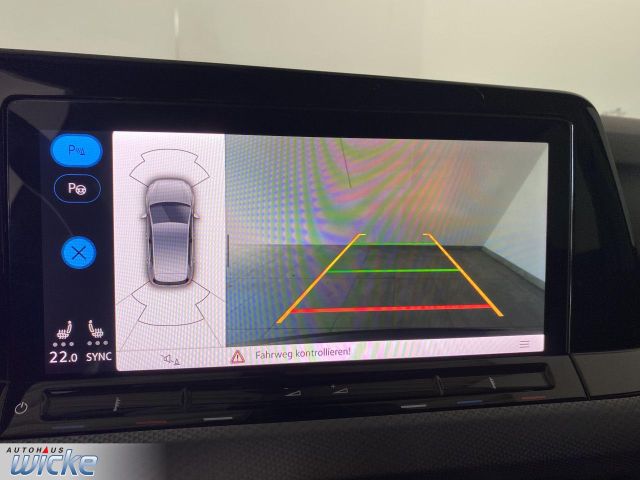 Golf VIII 1.5 eTSI DSG Active NAVI KLIMA LED SHZ