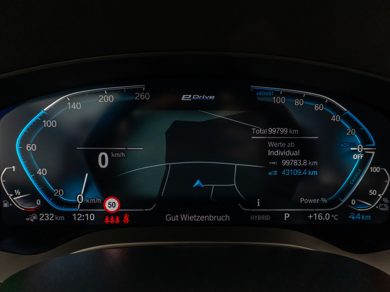 Fahrzeugabbildung BMW 530e  Luxury Line Kamera Laser HUD HiFi Komfort