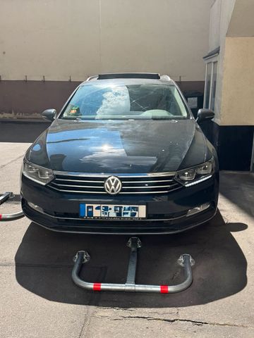 VW Passat Variant