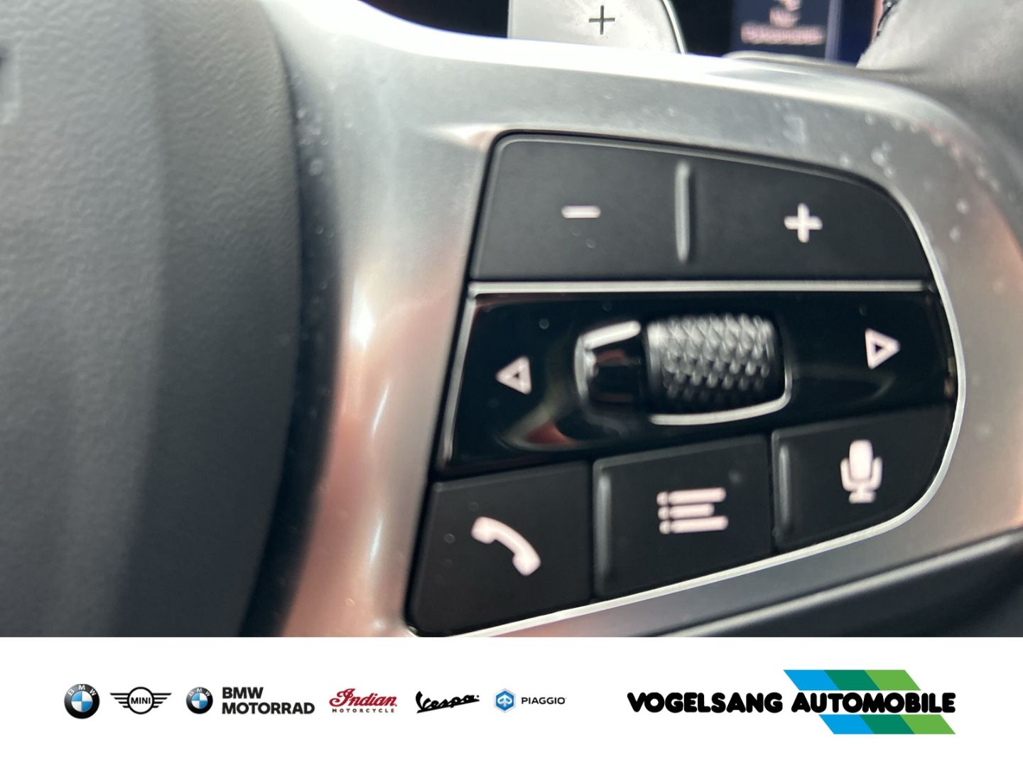 Fahrzeugabbildung BMW 318 iTouring,M Sport,HeadUp,Rückfahrk.,DrivingAs