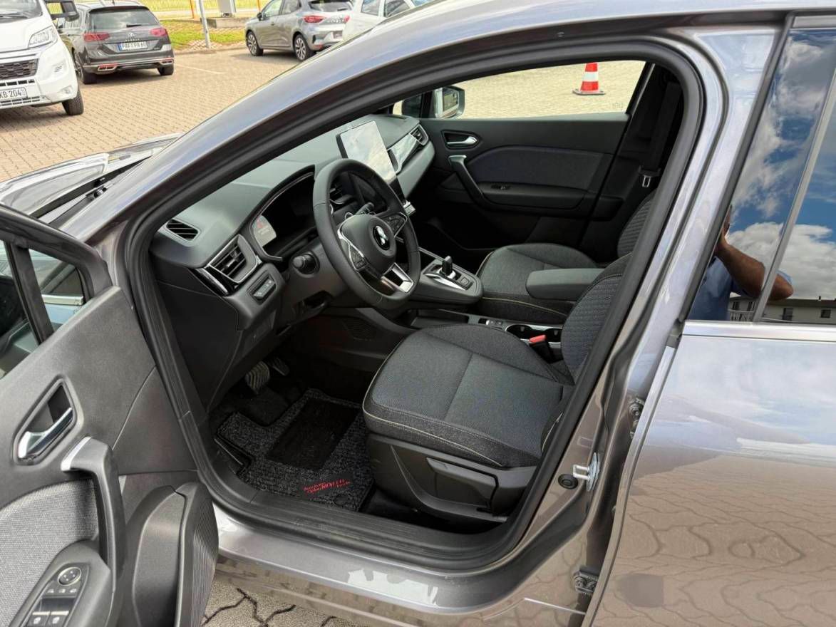 Fahrzeugabbildung Mitsubishi Grandis Intro Edition 1.3 T-Benziner 7-DCT