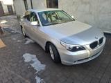 BMW 520i A - - gebrauchte BMW 5er Reihe aus dem Jahr 2004